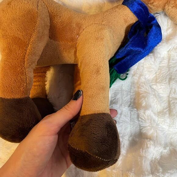 Winter Christmas Holiday Plush Formable Reindeer Scarf‎ and Beanie Legs Adjust - Picture 3 of 3